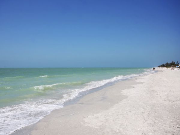 Premier Anna Maria Island Vacation Home -2 Houses From Gulf